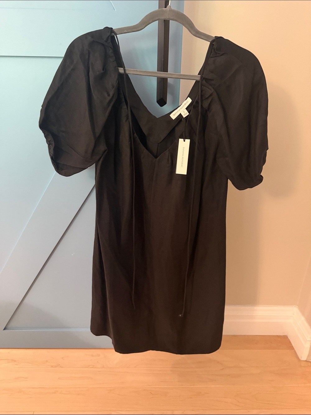 Banana Republic Black Puff-Sleeve V-Neck Mini Dress